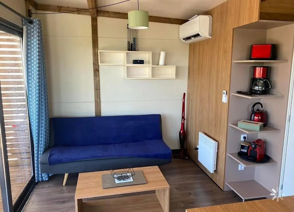 Mobil Home Chalet 35 M2 Camping L Ile D Or Saint-Raphael