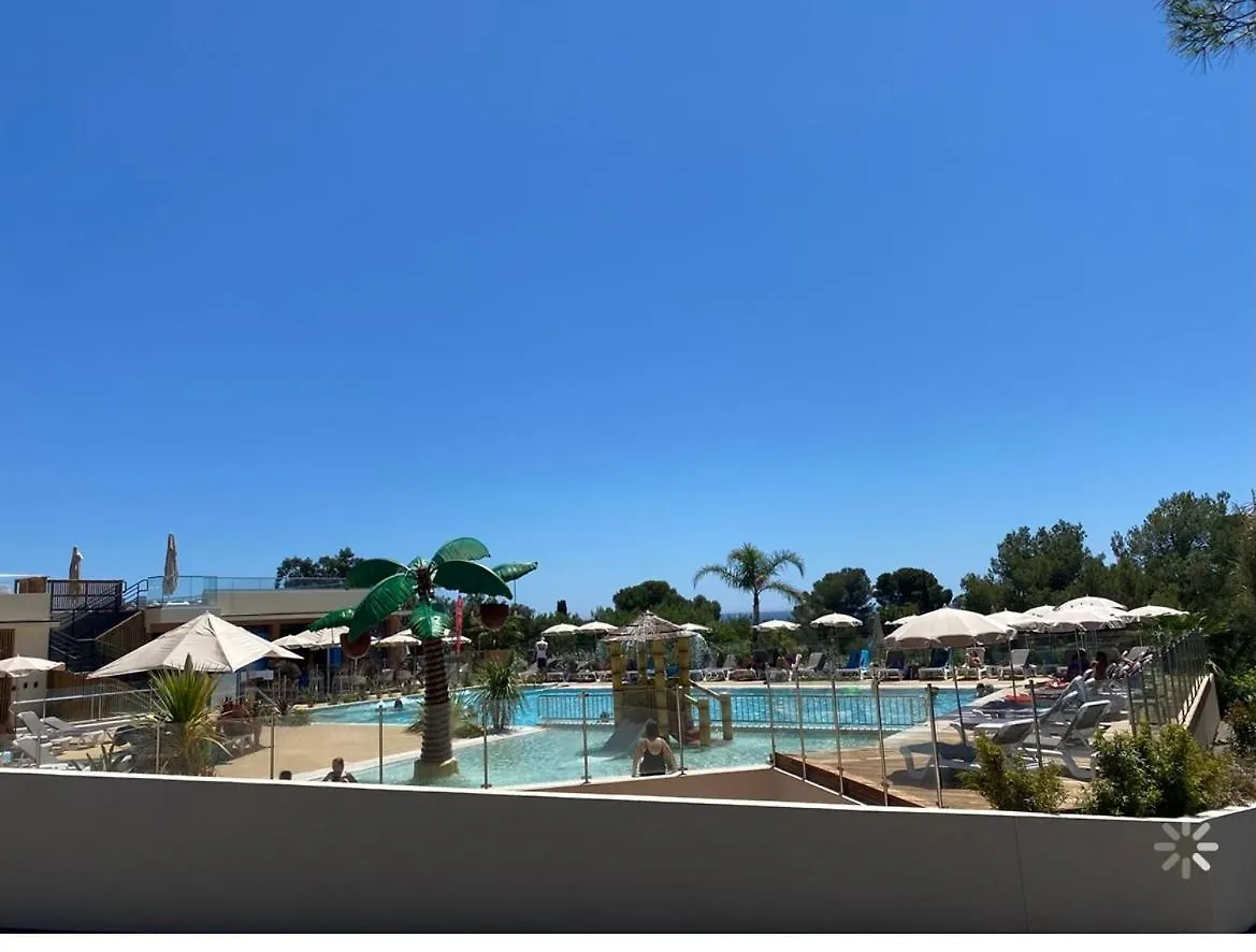 Mobil Home Chalet 35 M2 Camping L Ile D Or Saint-Raphael Frankrike