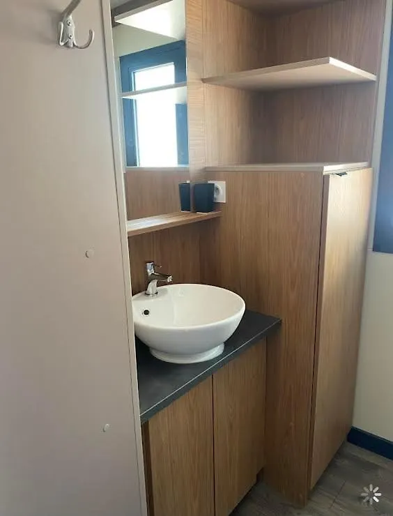 Mobil Home Chalet 35 M2 Camping L Ile D Or Saint-Raphael Frankrike